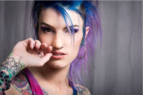 LilyMonsterMeat's tweet photo. Pulling out random pics from the hard drive recovery. I had completely forgotten about so many of these. I thiiiink this was taken by Duska I think when I worked at a tattoo shop in Kingston https://t.co/1PsCOrjUlx