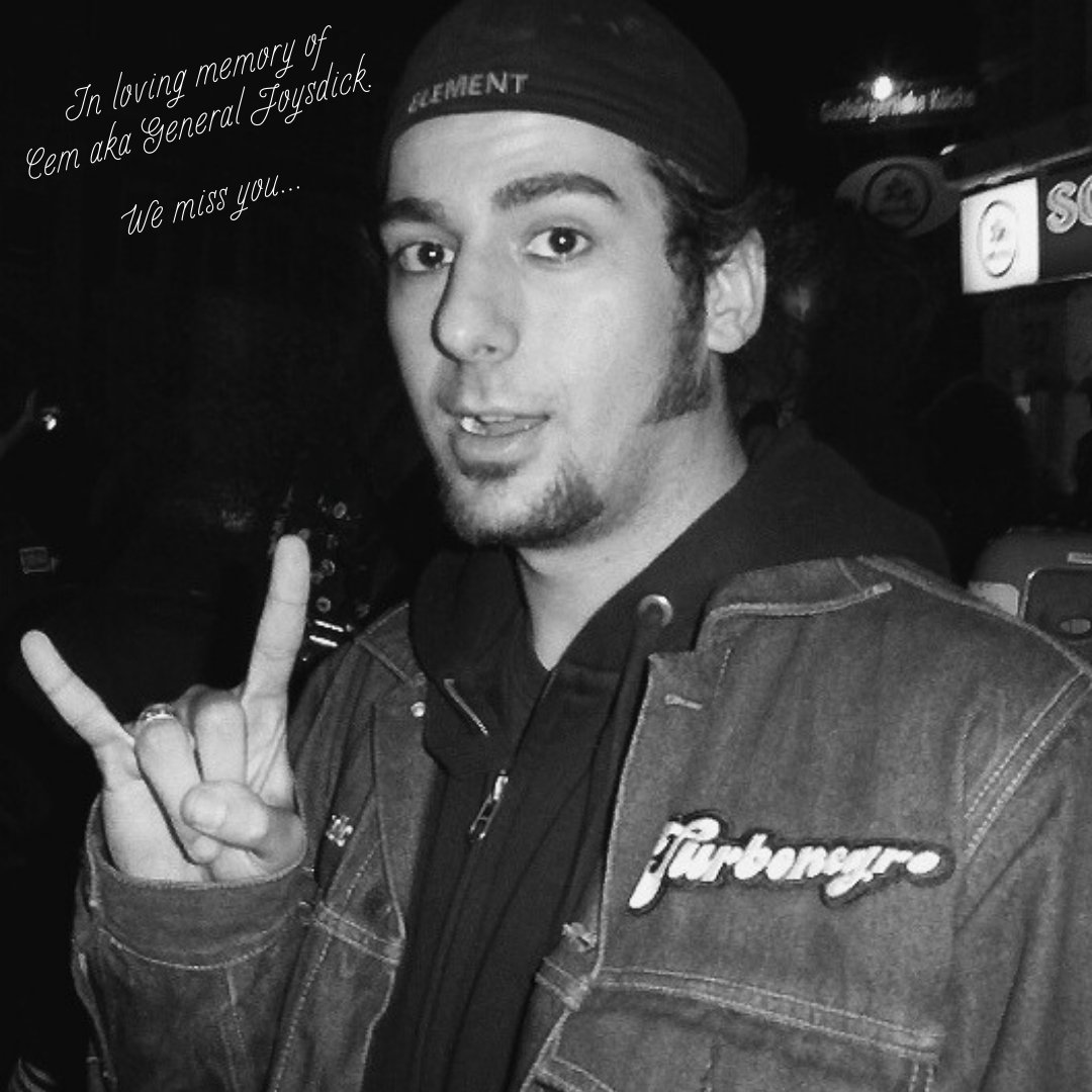 Turbojugend_cKy's tweet photo. We have lost a wonderful friend and true warrior. We love and miss you so much with all our hearts. Rest in peace, brother 🖤🕊️
#friend #warrior #generaljoysdick #ourdeepestcondolences https://t.co/OhjbJn18jq