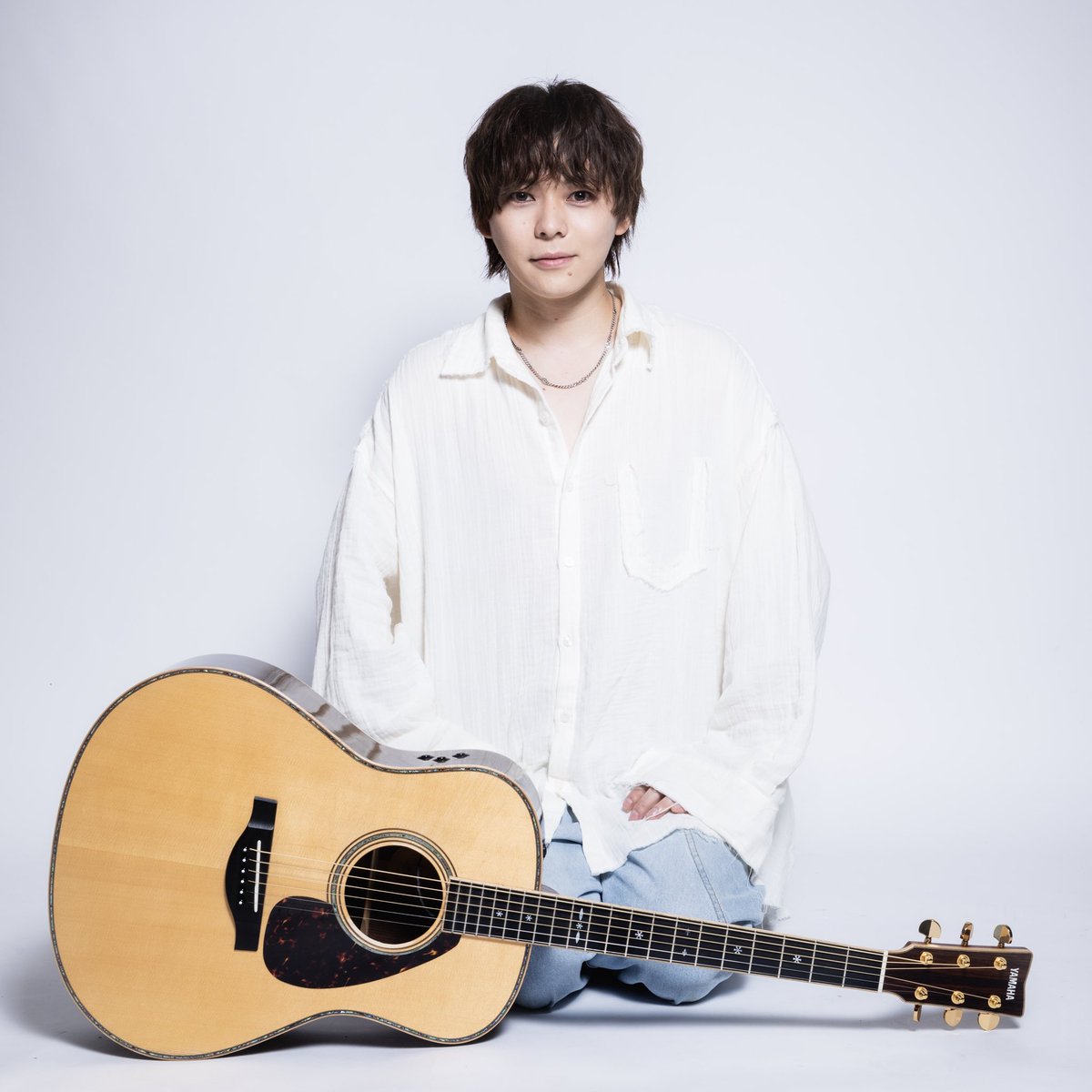 YosukeYou's tweet photo. 【31歳になりました】

岸洋佑、31歳になりました。

今年も突っ走ります

あいも変わらず夢追っかけます！！！

31歳もよろしくな！！

そして新アー写！正座だ！！！！！！！！

#岸洋佑
#31歳もよろしくね
#ありがとね https://t.co/HKDmDF9EDL