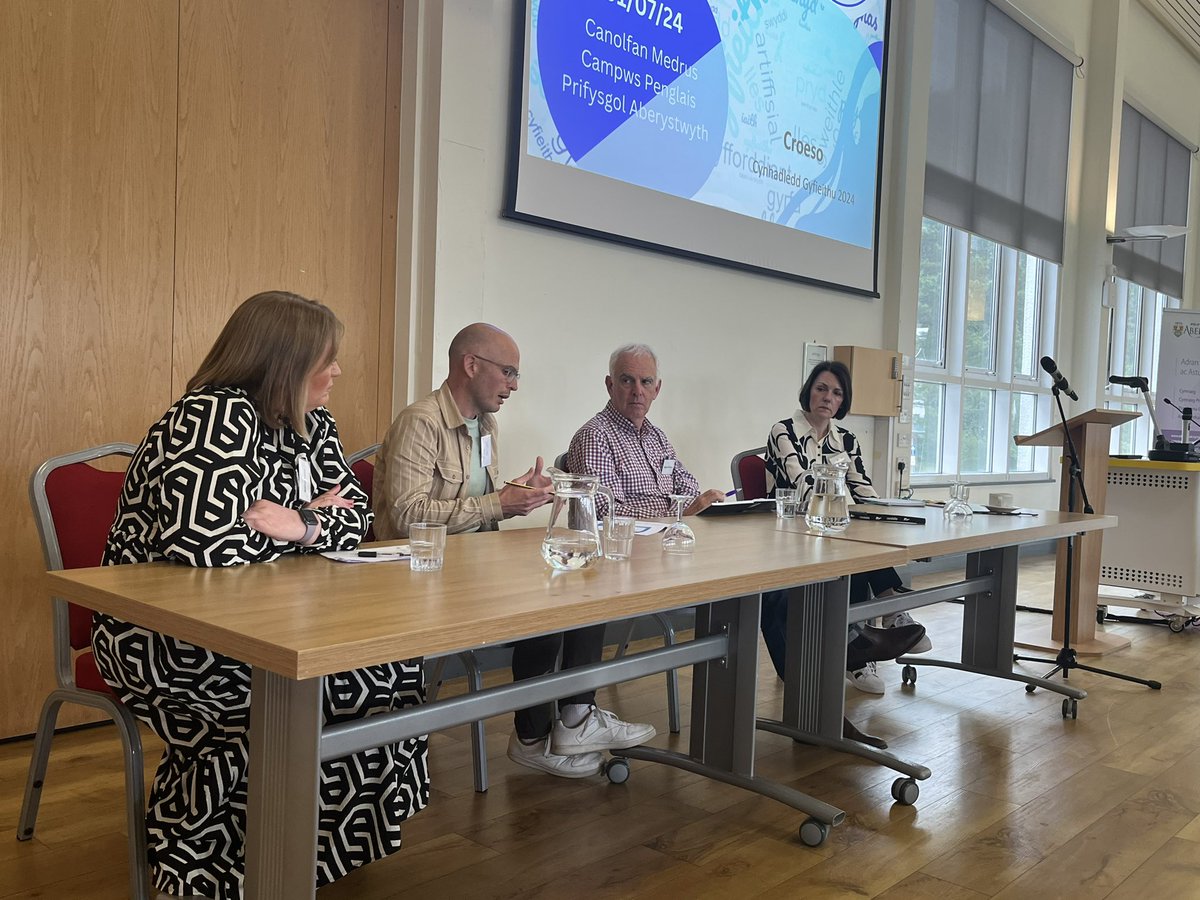 Cyfieithu@Aber tweet media