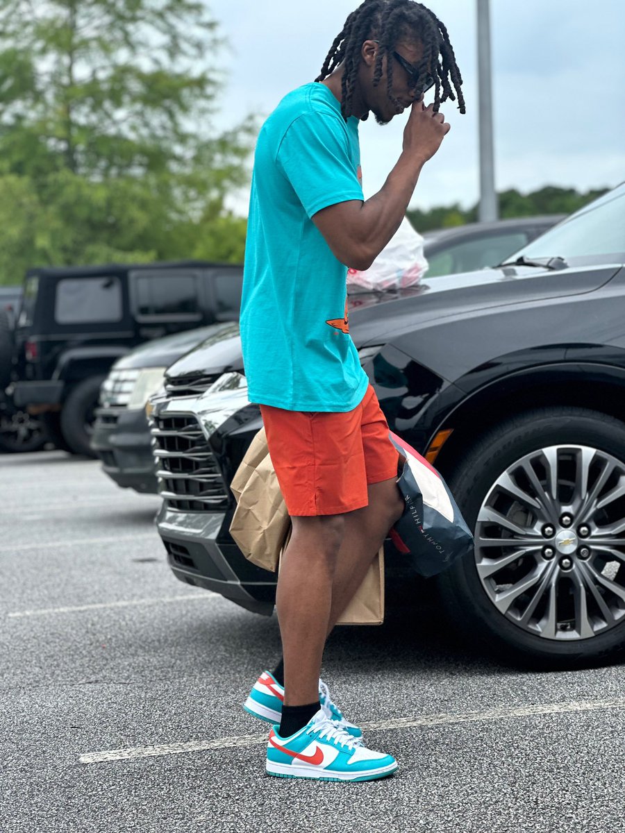 theofficialjsav's tweet photo. Been a minute since i been on this .. What’s good !!! 🈶🐬 https://t.co/FBD8fixQ4l
