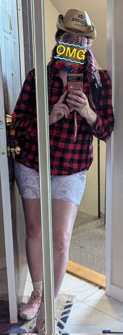Enjoying a little pride 😜  #prideparty #cam4 #MondayHustle #mondayTrans #pride #PrideMonth #CanadaDay<a href="/tag/prideparty"class="tags">#prideparty</a><a href="/tag/cam4"class="tags">#cam4</a><a href="/tag/mondayhustle"class="tags">#MondayHustle</a><a href="/tag/makeup"class="tags"><span>#makeup</span></a><a href="/tag/cowgirl"class="tags"><span>#cowgirl</span></a><a href="/tag/pride"class="tags"><span>#pride</span></a><a href="/tag/fashionista"class="tags"><span>#fashionista</span></a><a href="/tag/rainbow"class="tags"><span>#rainbow</span></a>