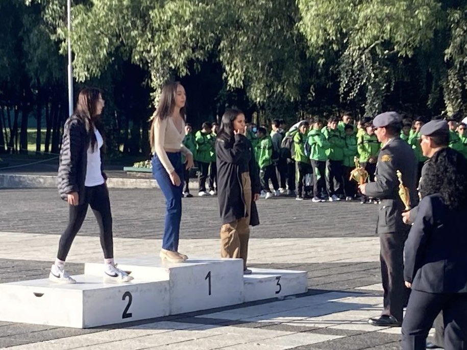 Nuestros estudiantes también se destacan en actividades deportivas. Felicitaciones a las campeonas del campeonato de basket femenino por el triunfo alcanzado conjuntamente con señoritas estudiantes de la Carrera de <a href="/espe_civil/">Ingeniería_Civil_ESPE</a>