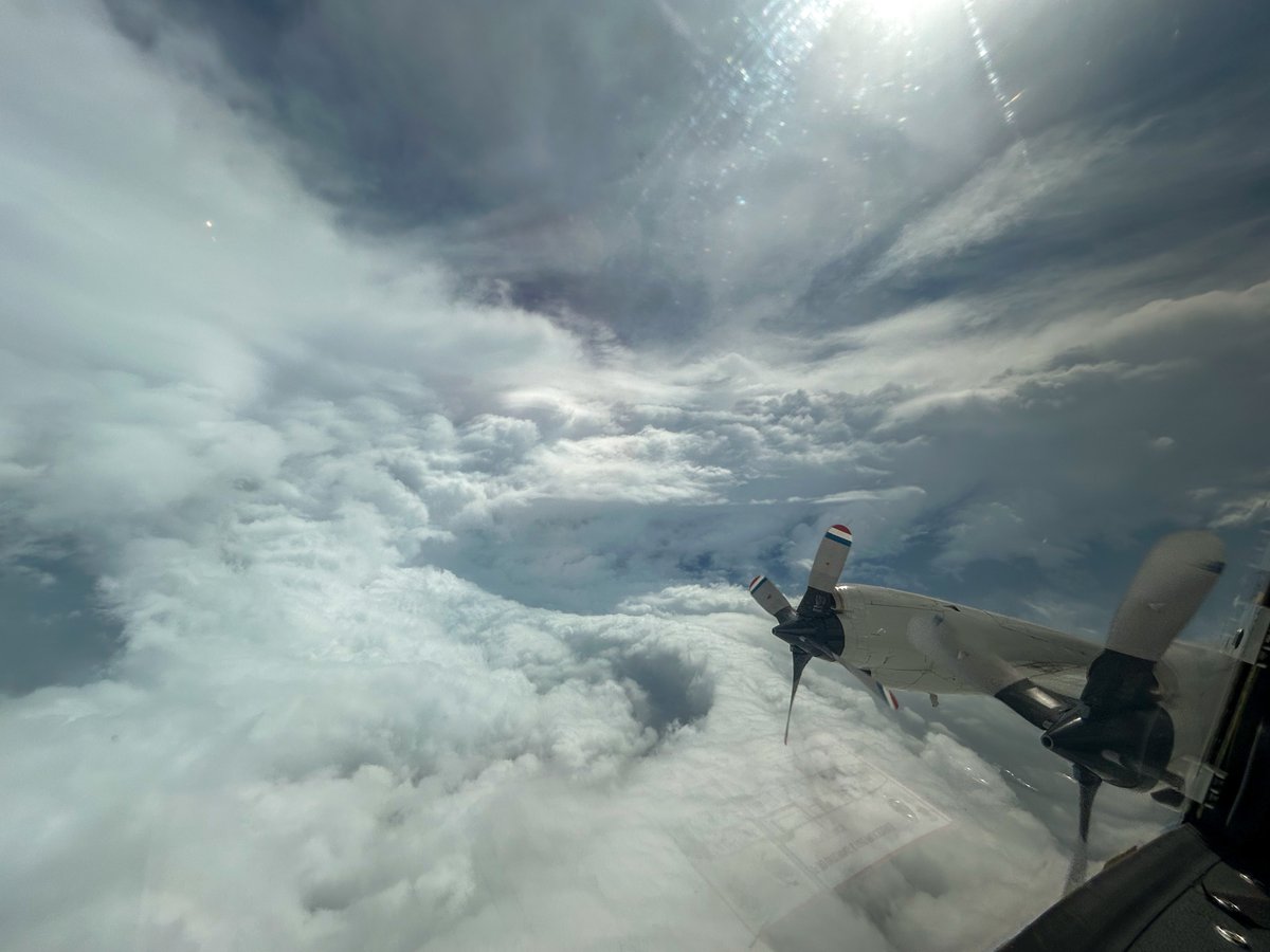 NOAA_HurrHunter's tweet photo. Views of Hurricane #Beryl from this morning's mission aboard WP-3D Orion #NOAA43 “Miss Piggy.”
📸: Lt. Cmdr. Kevin Doremus, NOAA Corps https://t.co/bRF7VyXZkC