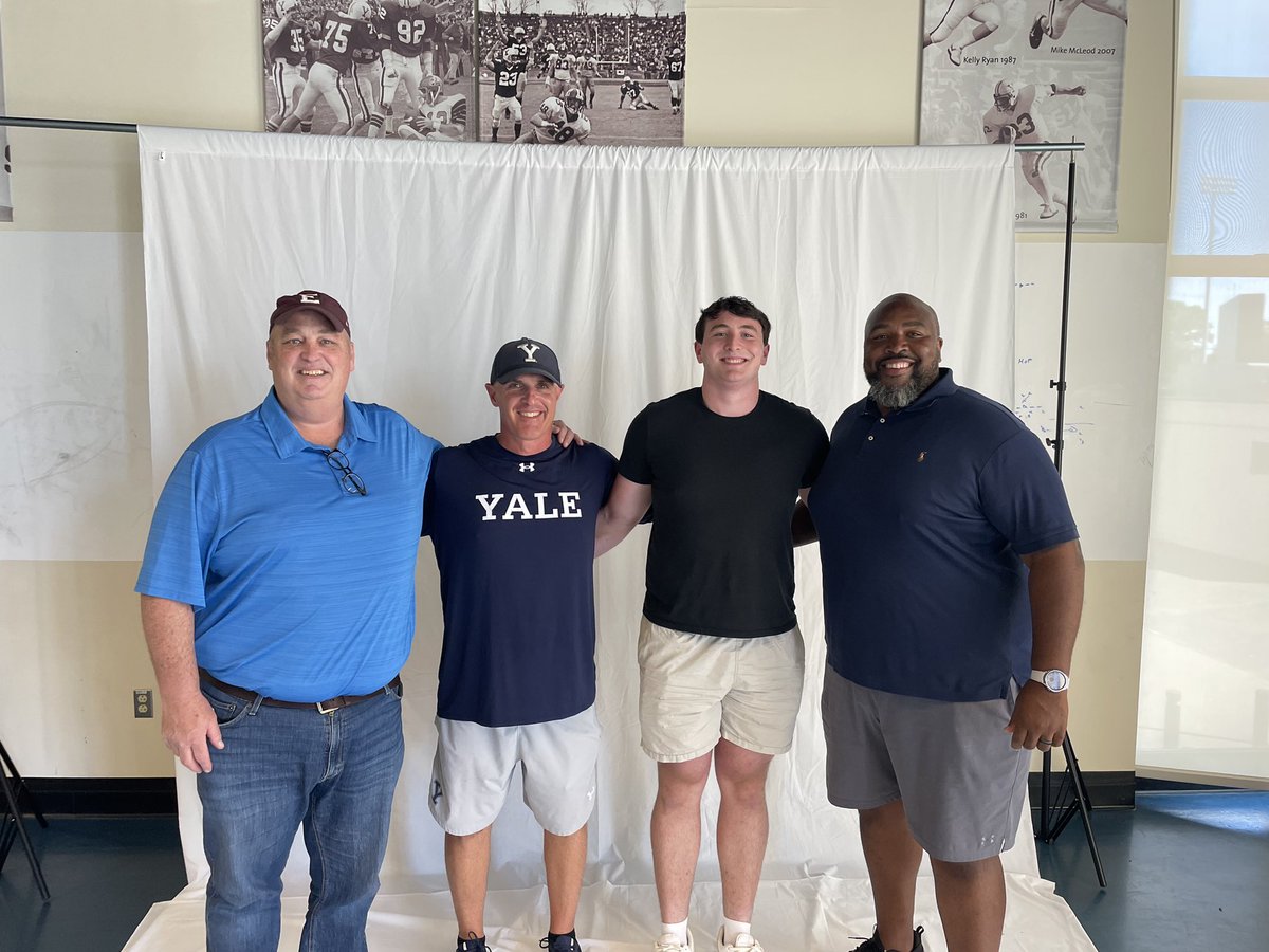 Committed. Go Bulldogs🔵⚪️🐶 #AGTG <a href="/CoachRenoYale/">Tony Reno</a> <a href="/Bigstef72/">Stefon Wheeler</a>