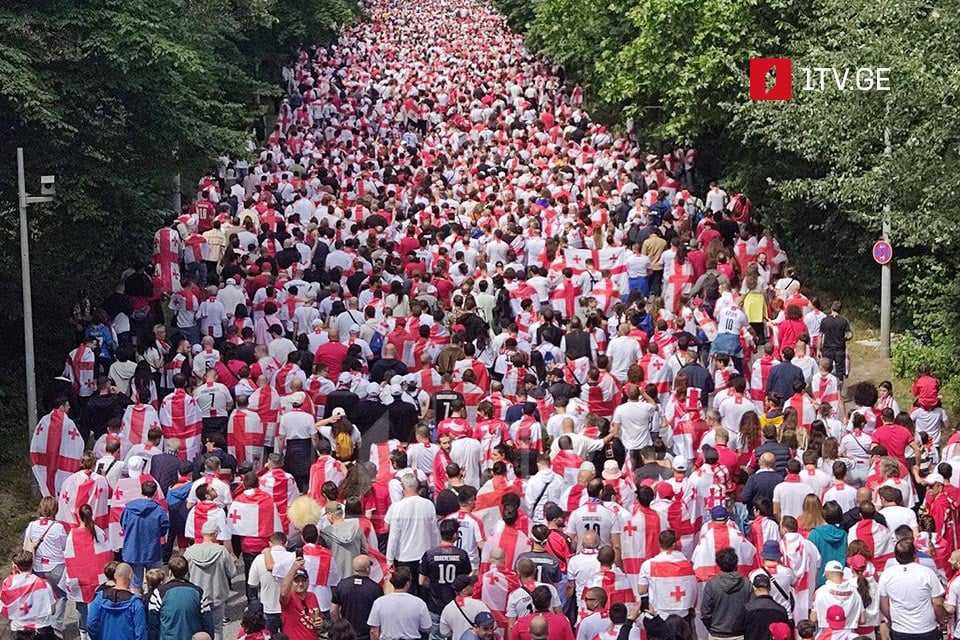 BidzinaJav's tweet photo. Tens of thousands of #Georgian football⚽️ fans could attend  #EURO2024 in Germany🇩🇪 &amp; cheer for the amazing 1st performance of 🇬🇪n #nakrebi in #UEFA Championship. This remarkable presence was possible thanks to the short-stay visa-free regime with #EU/Schengen👍🇬🇪🇪🇺

#GeorgiaInEU https://t.co/8AlQUptLns