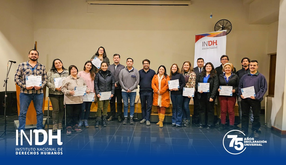 #INDHAysén📍realizó el seminario “Medio Ambiente, Cambio Climático y Sociedad Civil: Defensas Locales a Amenazas Globales”, que contó con la participación del abogado y experto en DD.HH. Cristián Sanhueza y el académico de la Universidad de Aysén (<a href="/UdeAysen/">UniversidadAysén</a>) Sebastián Ibarra.
