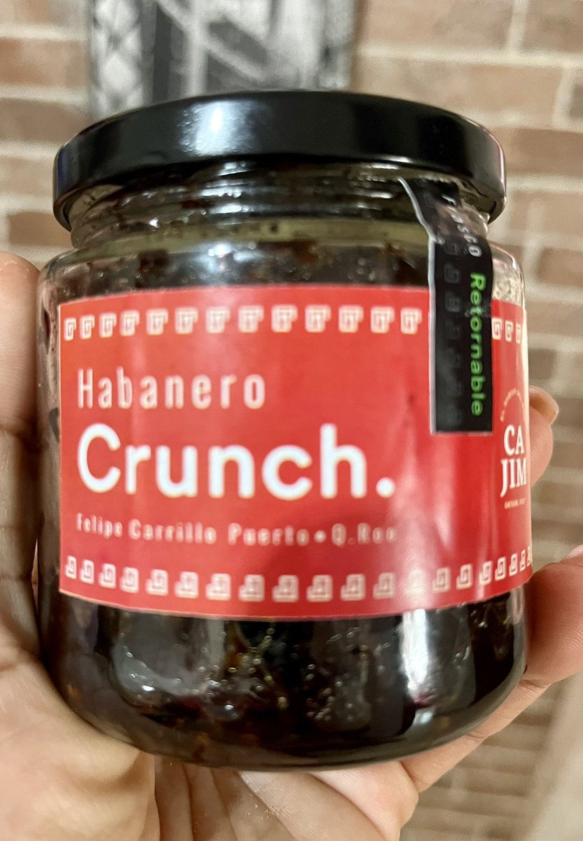 Mi mamá me regaló esto, y es lo más rico del mundo. Es habanero tostado “crunch”, lo hacen en FCP 🤤