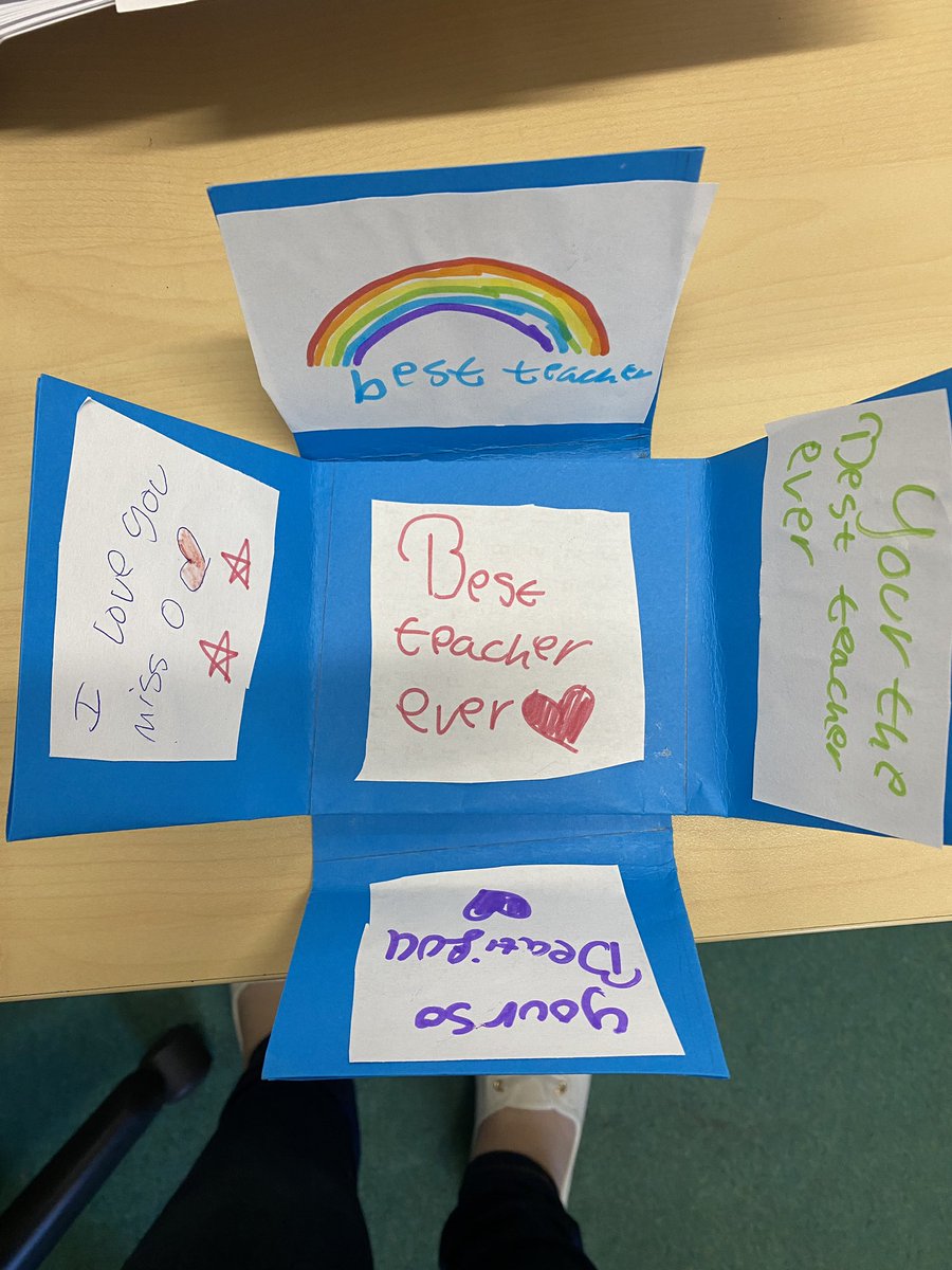 Discovery_Y4's tweet photo. Summer 2๏ธโฃ โ๏ธ๐
When you walk ๐ถโโ๏ธinto your classroom ๐ซ on a Monday morning ๐
after feeling poorly ๐ค last week and you see these lovely ๐ฅฐ little surprises! โ๏ธ Thank you so much โบ๏ธ for putting a huge smile ๐ on my face! #Year4 #DPS #BeKind #Beautifulchildren ๐ https://t.co/HadR7fi78E