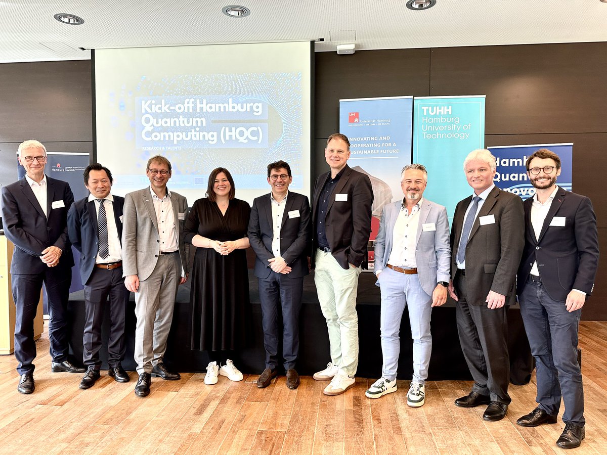 hh_bwfg's tweet image. ✨ Stärkung im weltweiten Wettbewerb von #QuantenComputing: @fegebanks gratuliert @unihh und @TUHamburg zum neuen Gemeinschaftsprojekt Hamburg Quanten Computing (#HQC). Die Stadt #Hamburg & die EU finanzieren das Projekt mit 17 Mio. Euro, u. a. um Logistikprozesse zu verbessern.