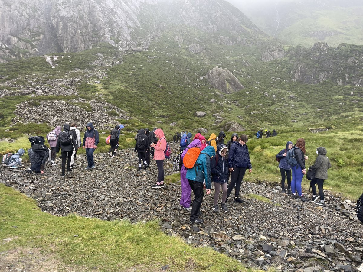 WKGS_Geography's tweet photo. #snowdonia #cwmidwal #WKGSY8 https://t.co/Rt8pRGb5lU
