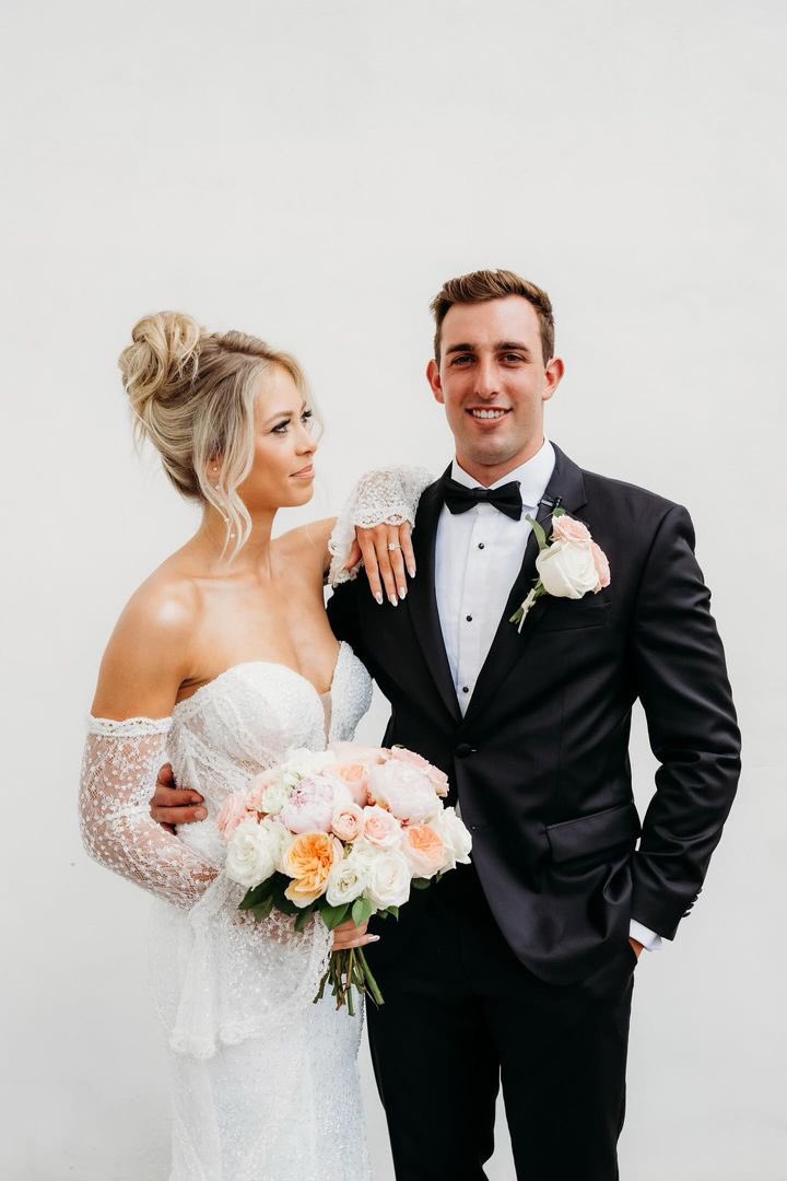 WE LOVE LOVE 🥂

congrats to <a href="/shofrichter10/">Sterling Hofrichter</a> &amp; his beautiful bride madison on tying the knot!