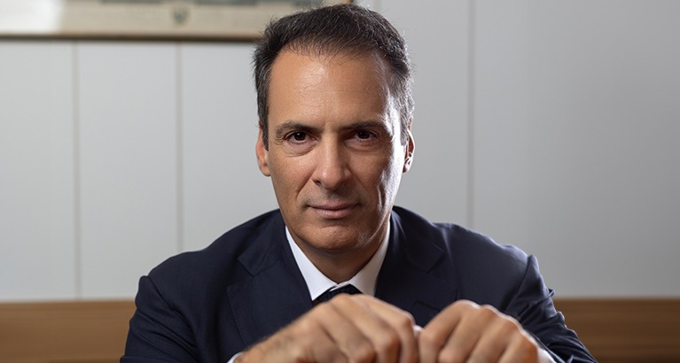 Deeply grateful to Dimitris Tsikopoulos, CEO of maritime technology company <a href="/navarino_tech/">Navarino</a> for his recent extremely generous £750,000 donation to #CambridgeJudge - this will fund a new #Scholarship programme, The Navarino CJBS Masters Studentships, from Sept 2024. #CJBSLife
