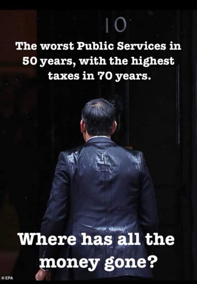 JohnMartinComic's tweet image. 3million+ @ExcludedUK @ForgottenLtd @ExcludedUnity know all about this monstrosity @RishiSunak They were taxpayers who got #excluded from Covid support. Sadly for @ConHome they are also voters with memories. So don’t let the door slam on your way out on Thursday!