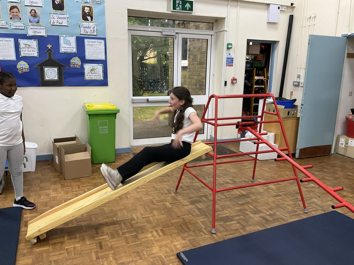 StBernardsep's tweet photo. Team 4 had a great time creating a course with the apparatus in our PE lesson today. We were so brave and helped each other by using encouraging words. #stbPE https://t.co/5QU2qna7IW