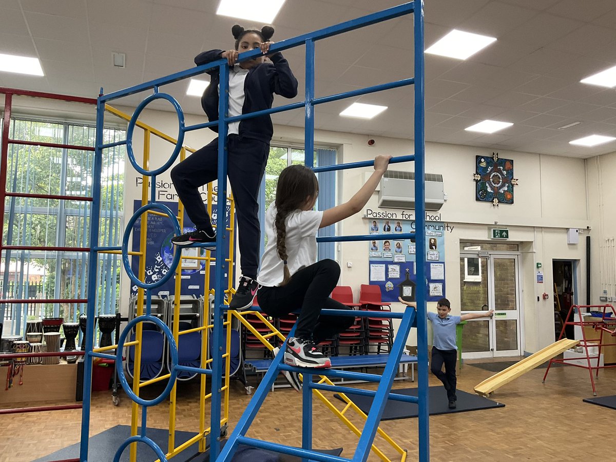 StBernardsep's tweet photo. Team 4 had a great time creating a course with the apparatus in our PE lesson today. We were so brave and helped each other by using encouraging words. #stbPE https://t.co/5QU2qna7IW