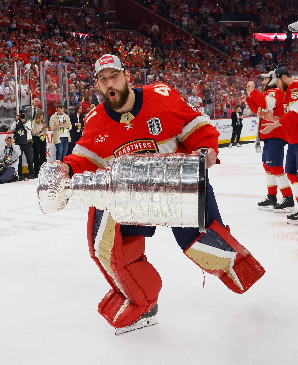 BR_OpenIce's tweet photo. Anthony Stolarz has signed a 2-year deal with the Toronto Maple Leafs, per @KevinWeekes 🍁 https://t.co/cm6vTVBtaj