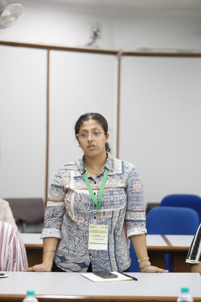 ANRF-SERB sponsored one month Research Internship Vritika on "Trait- based Phenotyping for Plant-Environment Interaction" started today at Division of Plant Physiology, ICAR-IARI, New Delhi
@acceleratevigyan
<a href="/serbonline/">SERB</a> 
<a href="/KadambotS/">Kadambot Siddique</a>