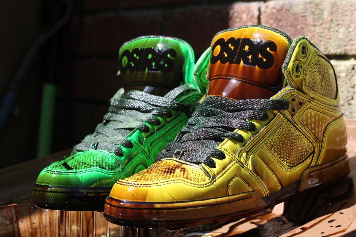 Osiris mixed neon NYC83s covered in used engine oil #Skateboard #skateboarder #shoe #shoes #skater #sneakerfetish #gaysneakerfetish #igsneakercommunity #sneaker #sneakers #trainers #hitops #osiris #osirisshoes #dcspartans