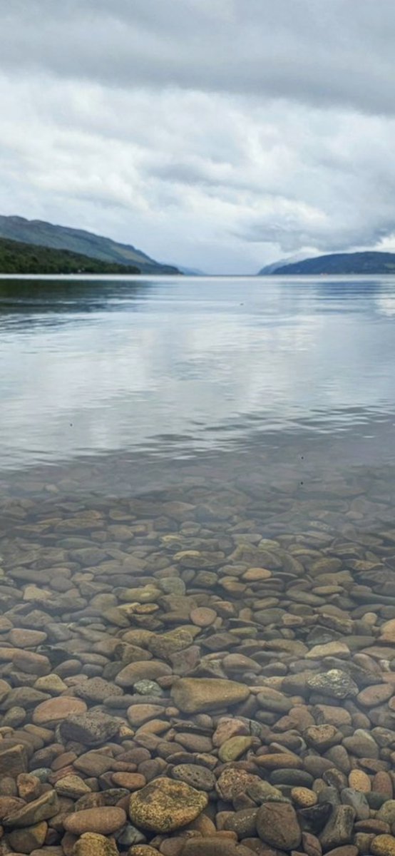 I hope your Monday rocks serene.