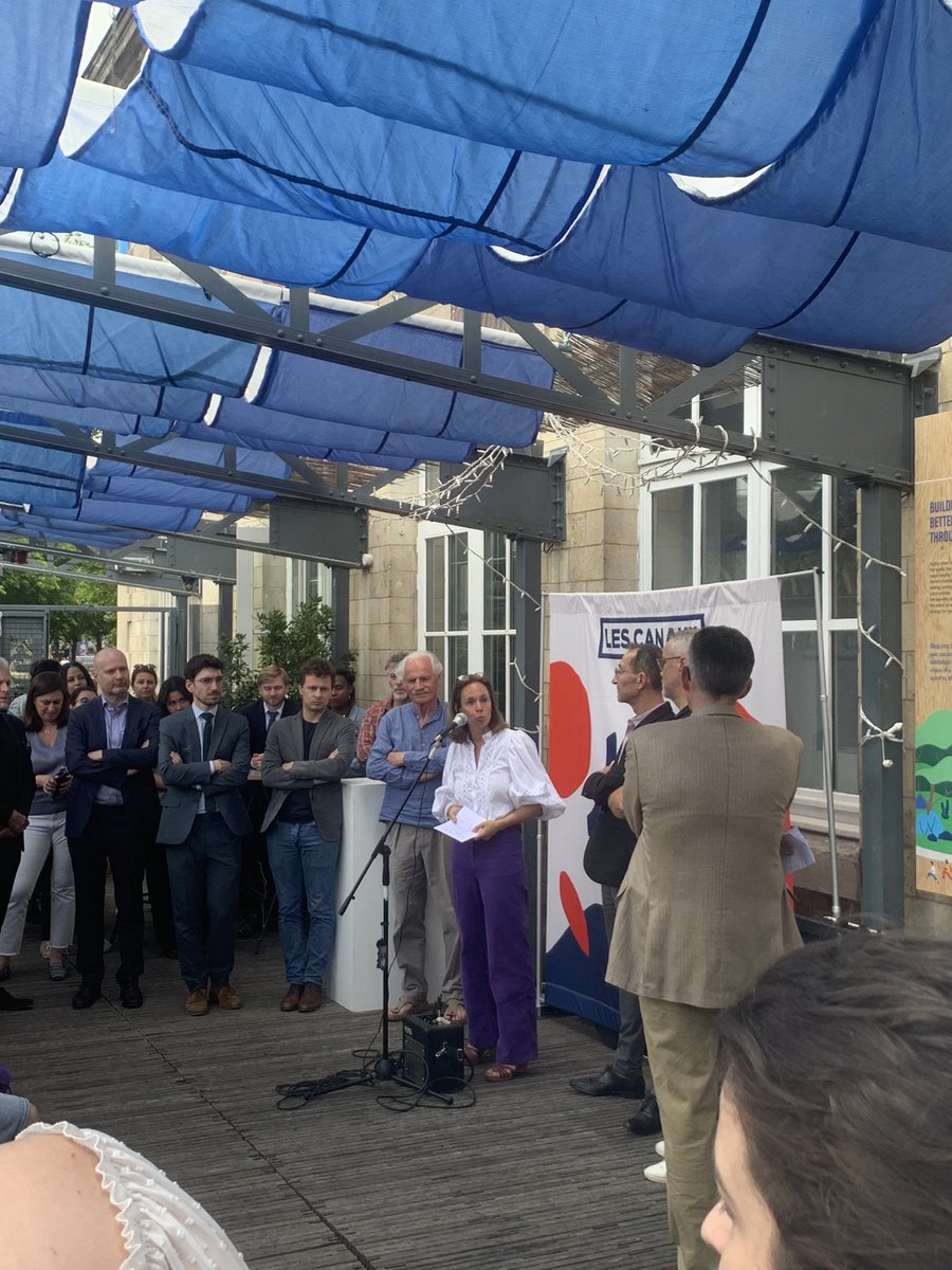 Elisa Yavchitz (@elisayavchitz) on Twitter photo 🎉 Ce soir nous inaugurons le Festival Solidaire et Circulaire des Jeux sur la terrasse de <a href="/Les_Canaux/">Les Canaux</a> ! Le top départ de 2 mois de festivités autour des beaux projets et acteurs engagés qui ont permis des jeux plus solidaires, responsables et avec un héritage durable 🤝 🎉 Ce soir nous inaugurons le Festival Solidaire et Circulaire des Jeux sur la terrasse de <a href="/Les_Canaux/">Les Canaux</a> ! Le top départ de 2 mois de festivités autour des beaux projets et acteurs engagés qui ont permis des jeux plus solidaires, responsables et avec un héritage durable 🤝