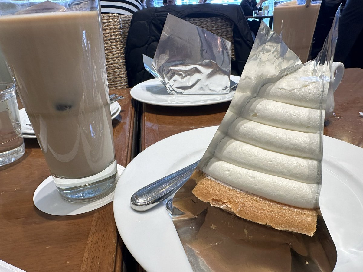 安定のタルトケーキ🍓