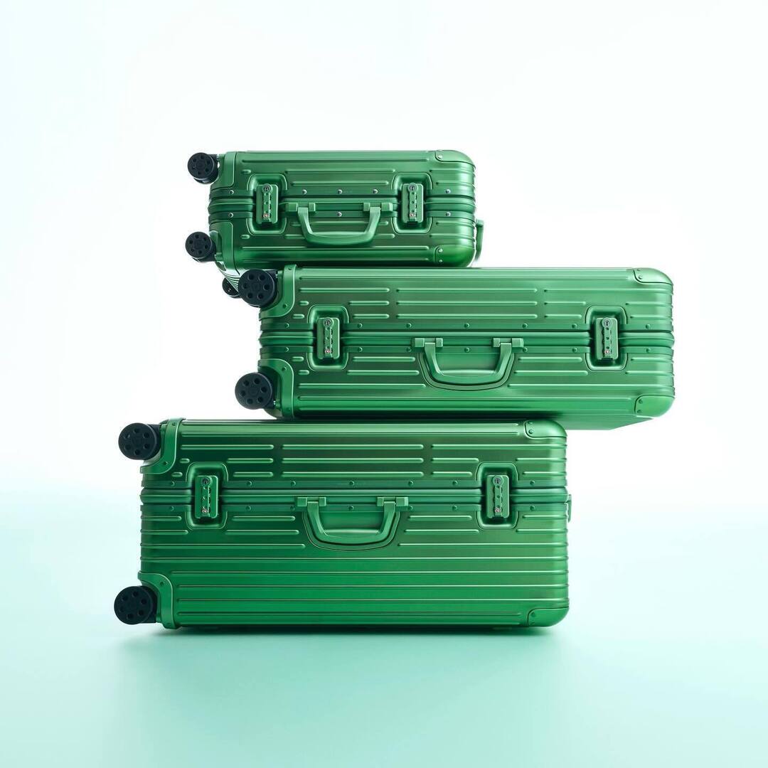 We did a new anodised green colour for the original aluminium cases <a href="/rimowa/">RIMOWA</a> #barberosgerby instagr.am/p/C84yV2OIJYo/