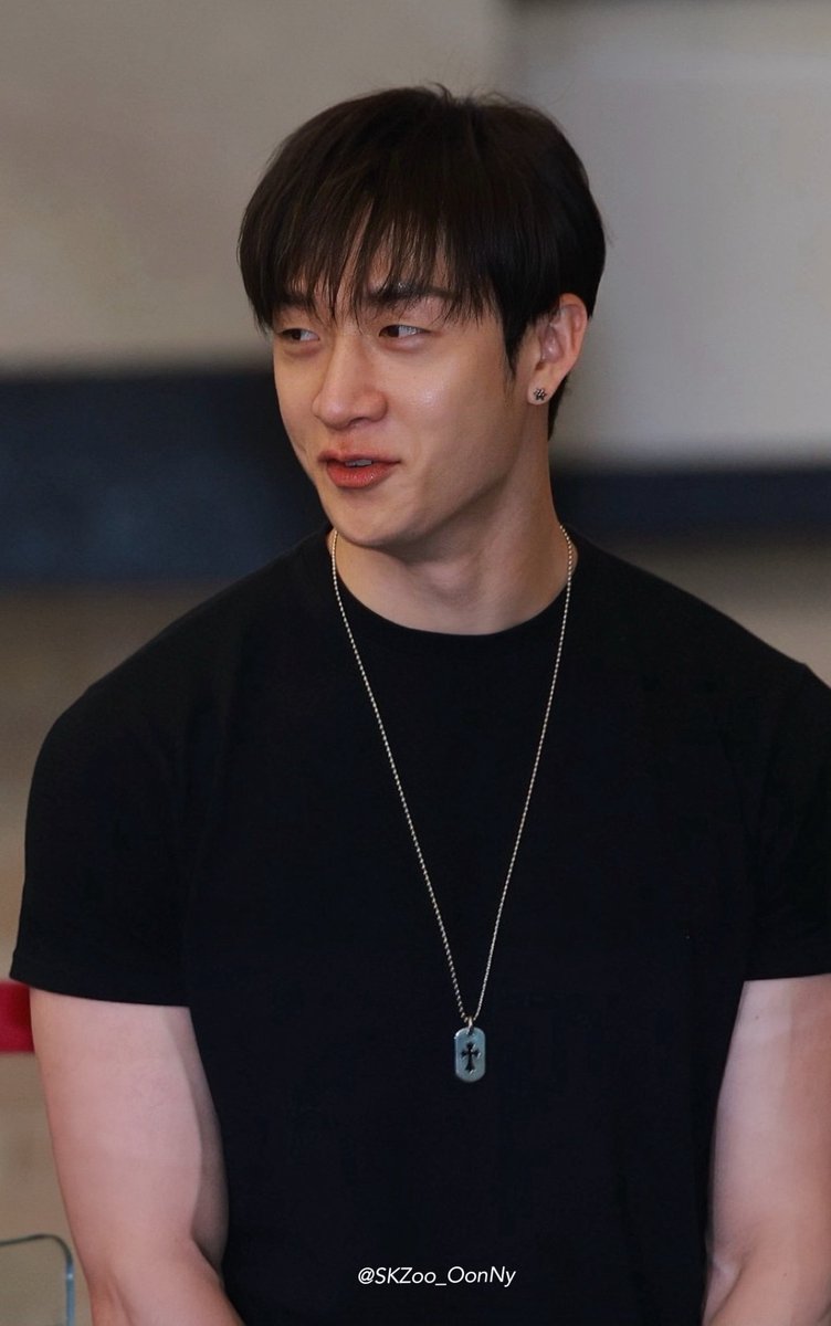 SKZoo_OonNy's tweet image. 240629 CHAN JAPAN 🐺

#방찬 #Bangchan #스트레이키즈 
#Straykids #스키즈 #SKZoo_OonNy