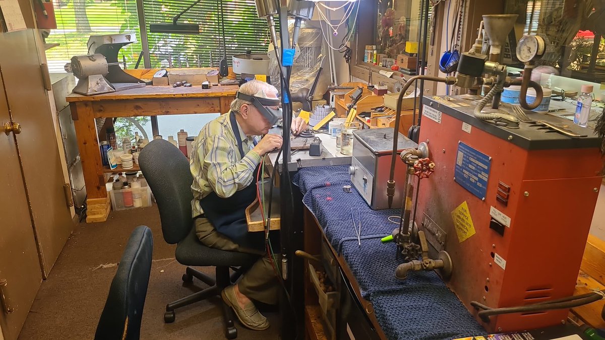 MorrellDiamonds's tweet photo. Laser Repair &amp; Jewelry Repair

#jewelryrepair #laserrepair #tysonscorner #viennava https://t.co/rFg6pOHHCG