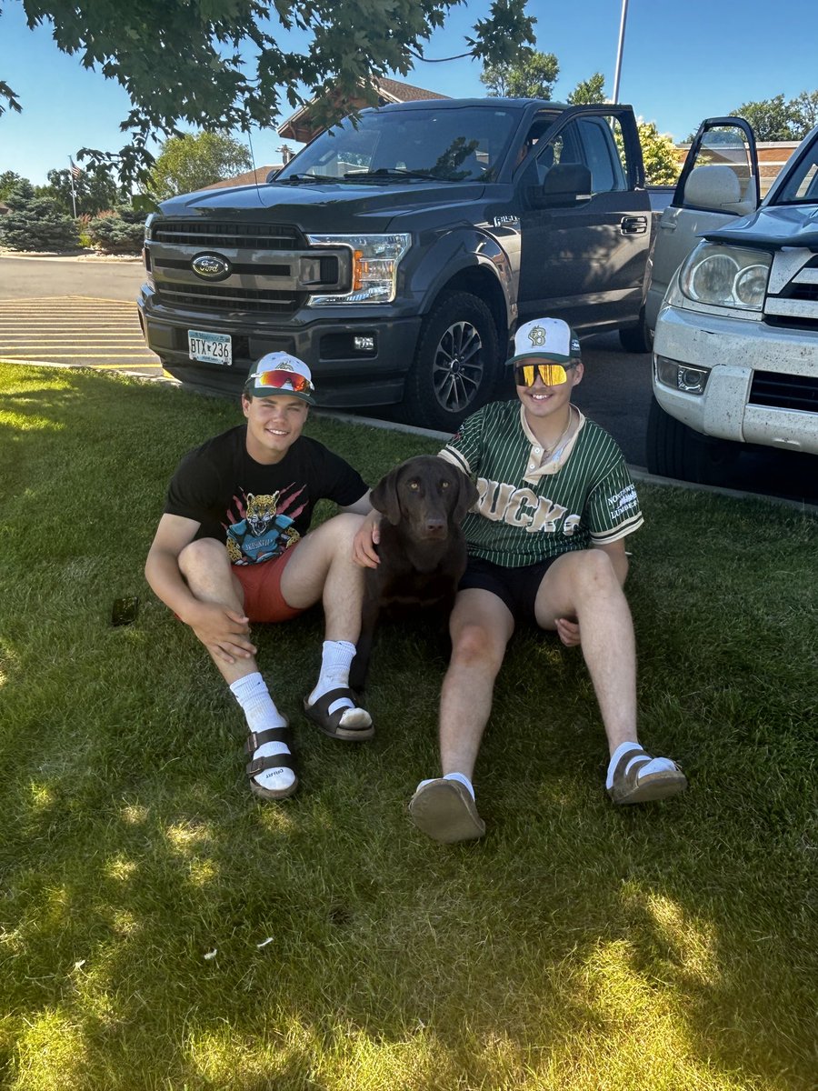 L-1 year ago R-Yesterday! Through Thick and Thin! Great Group of Teamates, Heat, Peckers, HS, Legion, Bucks! Keep Being awesome young men the whole Crue! <a href="/CamJustice11/">Cam Justice</a> <a href="/hunter68341545/">Hunter Brodina</a> #peyton #gobucks Proud out of all you guys!