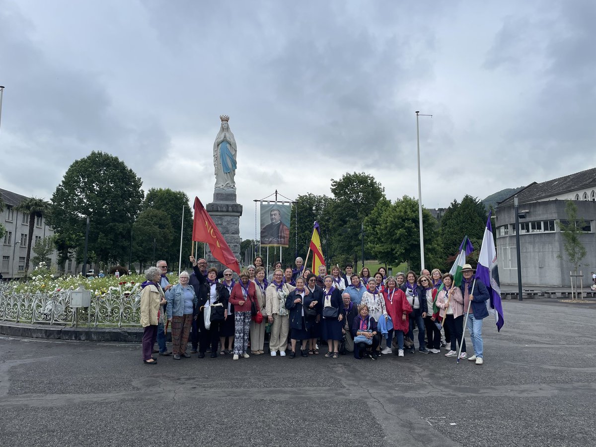 Peregrinación Lourdes UNER Sevilla
<a href="/SAdelanteAS/">Archisevilla Siempre Adelante</a> 
<a href="/Archisevilla1/">Archidiócesis de Sevilla</a> 
<a href="/cordimoni/">Mónica M. Yuan</a> 
<a href="/sanmanuelg/">San Manuel Gonzalez</a>