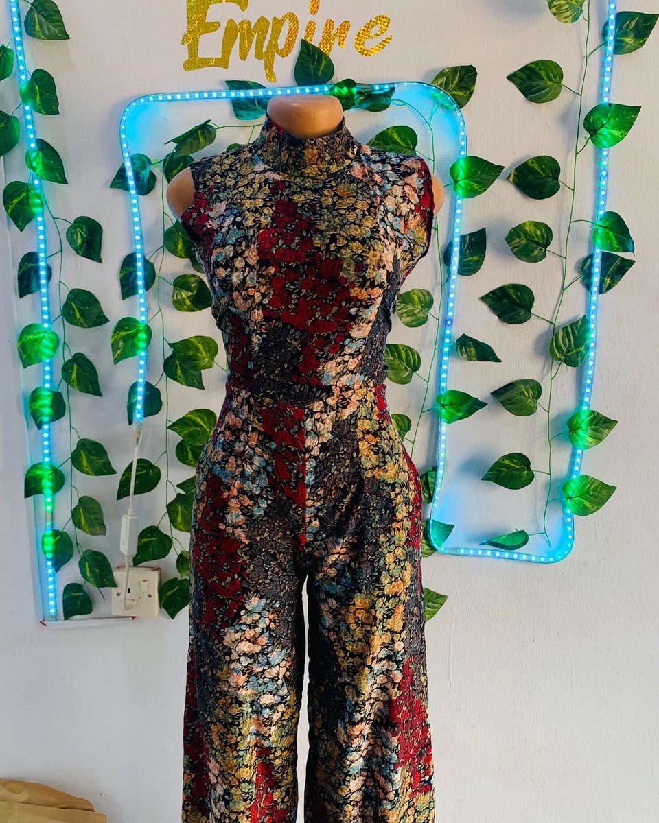 Adunique022's tweet photo. It’s a new month
——-
Spice it up with our jumpsuit
——-
Outfit available in size 6-14
——-
Also available in different prints
———
Price 7,000
#adunique
…… feel free to DM to cop yours https://t.co/Wj0xhieMJZ