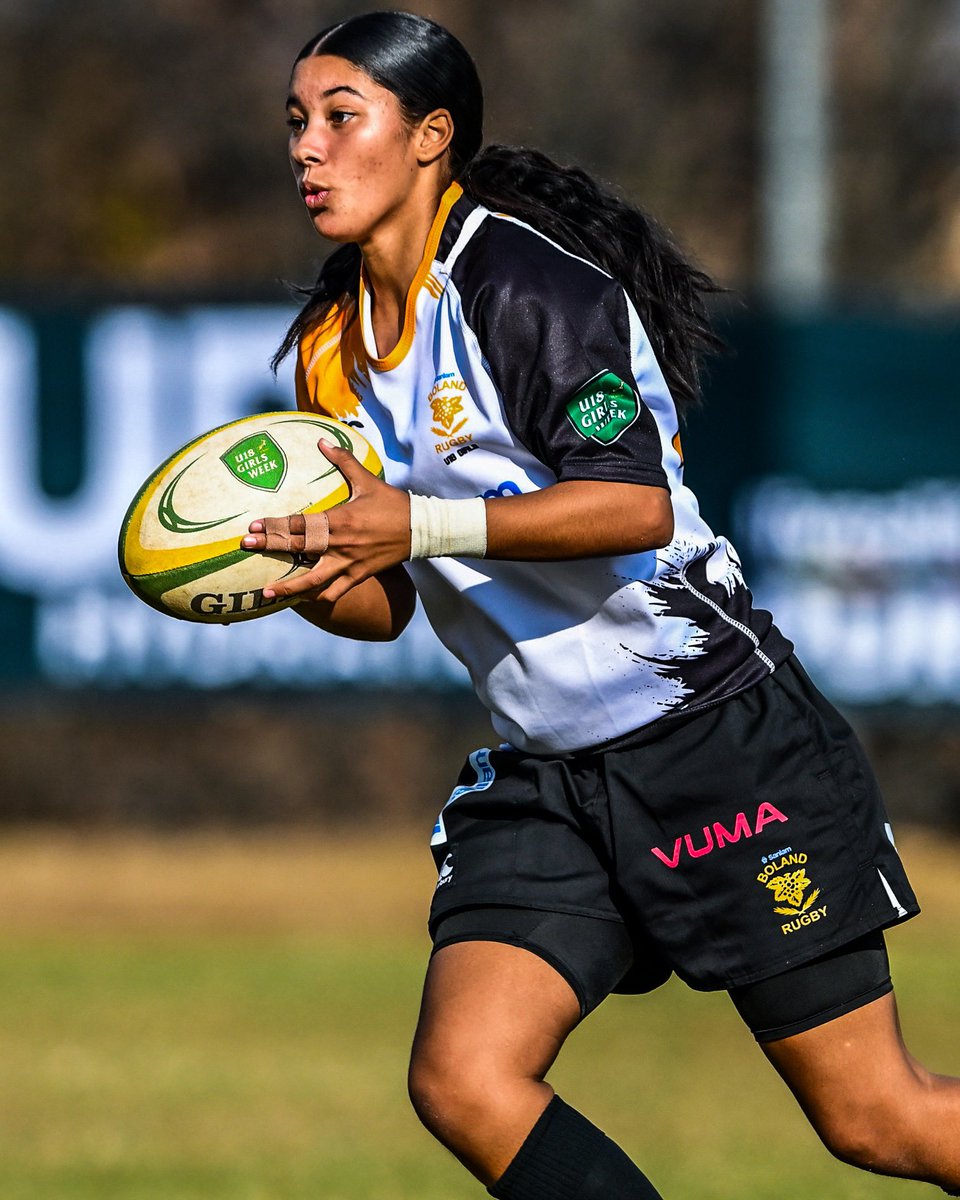 SAJuniorRugby's tweet photo. Great start to the #GirlsWeek as the U18โs showcased some brilliant rugby today ๐๐
@stadio_HigherEd
@pura_soda
#Buildingboks https://t.co/ZZySDz60Fl