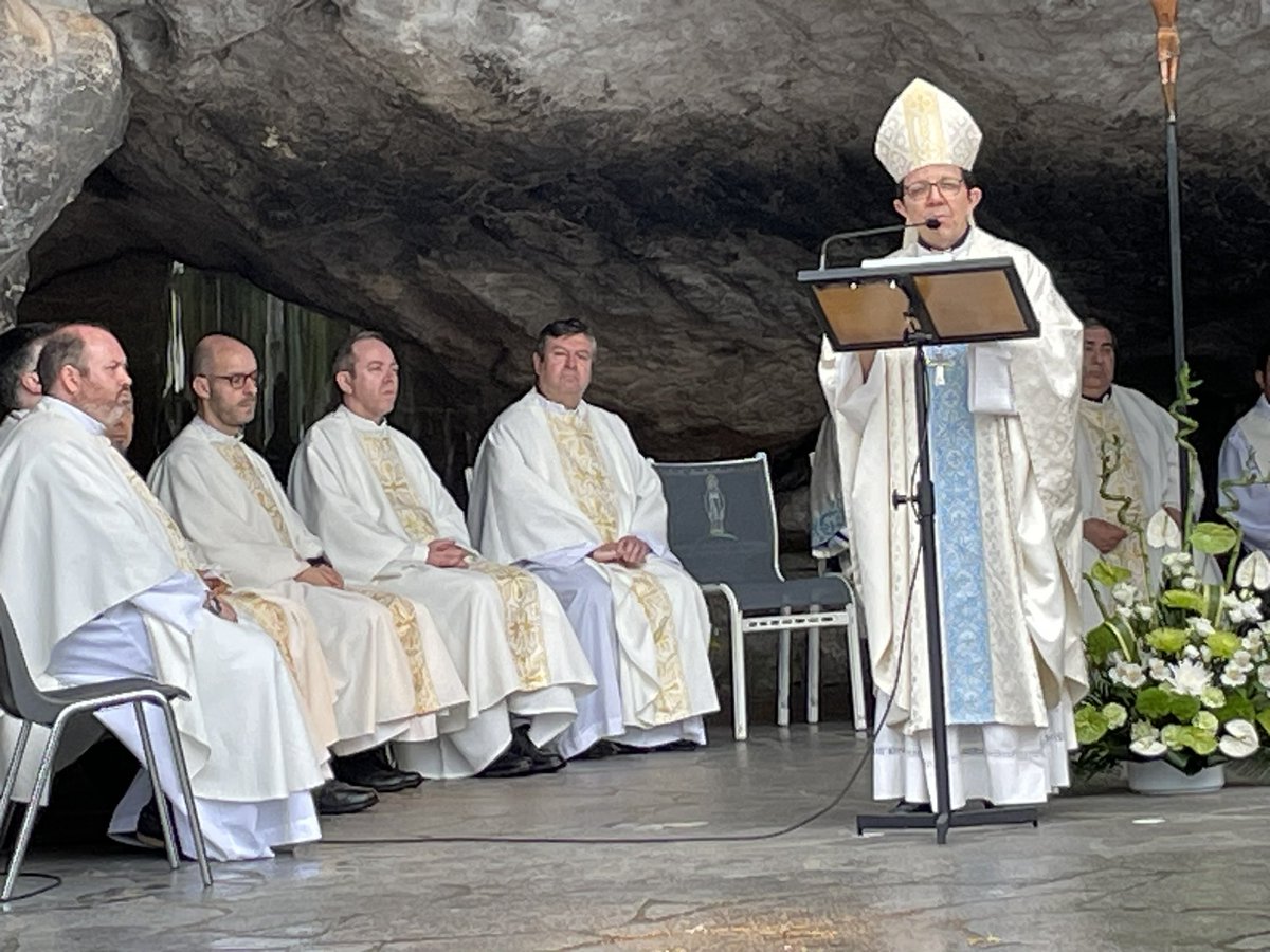 Peregrinación a Lourdes UNER Sevilla
Coincidimos co Hospitalidad Sevilla 
<a href="/SAdelanteAS/">Archisevilla Siempre Adelante</a> 
<a href="/architoledo/">Archidiócesis de Toledo</a>