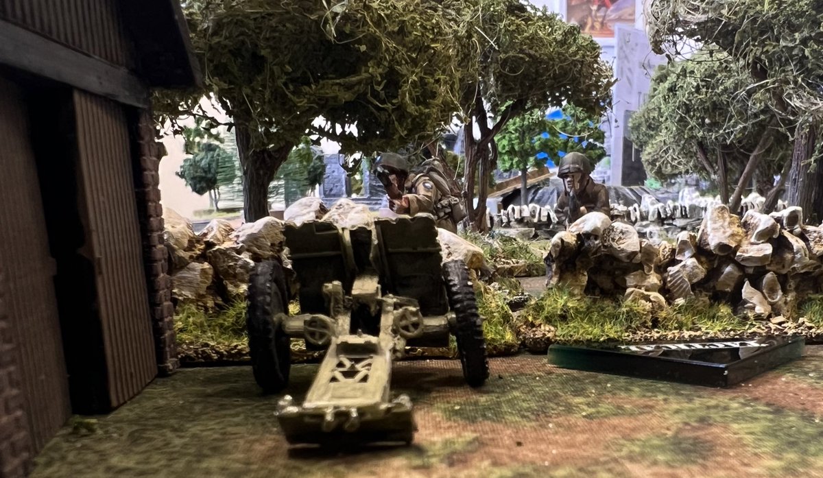 Dozibugger's tweet image. Spot of #ChainofCommand today.