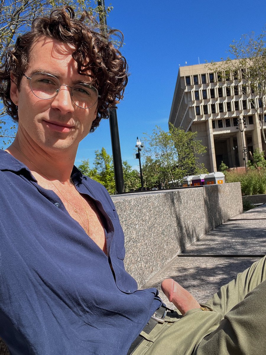 If I hosted a little group meetup in Boston, who would attend?

Or who from the northeast should I invite?