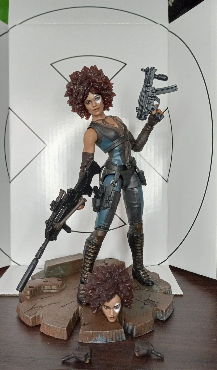 Gwenfromthe616's tweet photo. 💗: "Got my hands on Beatrice Thurma-Sorry, Marvel's Domino from Marvel Legends. The weapons ya'll see are from G.I Joe's number 44 and 48. #LegendsFriday on a Monday!" https://t.co/XId5VSkkvy
