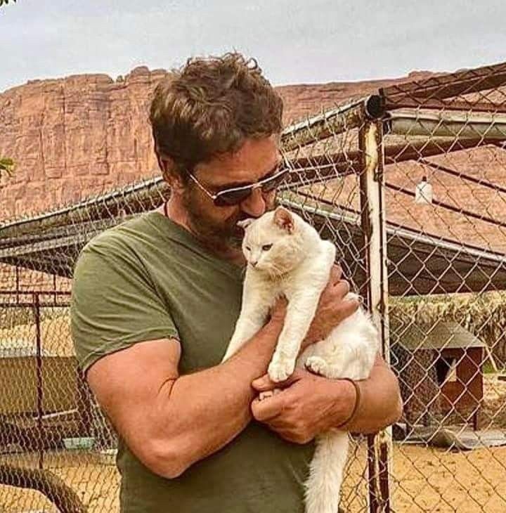 Ger48847Butler's tweet image. What movie 😍😍😍 made you fall in love with me 🌹🌹🌹