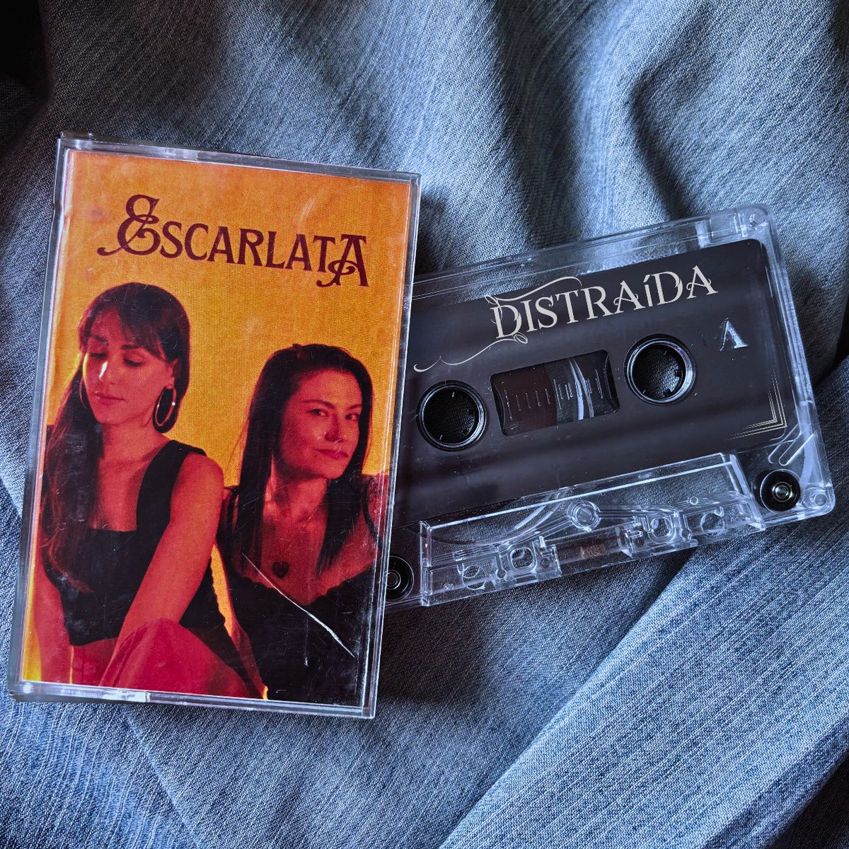 No te distraigas y pre guarda “Distraída” onerpm.link/-distraida?fbc…