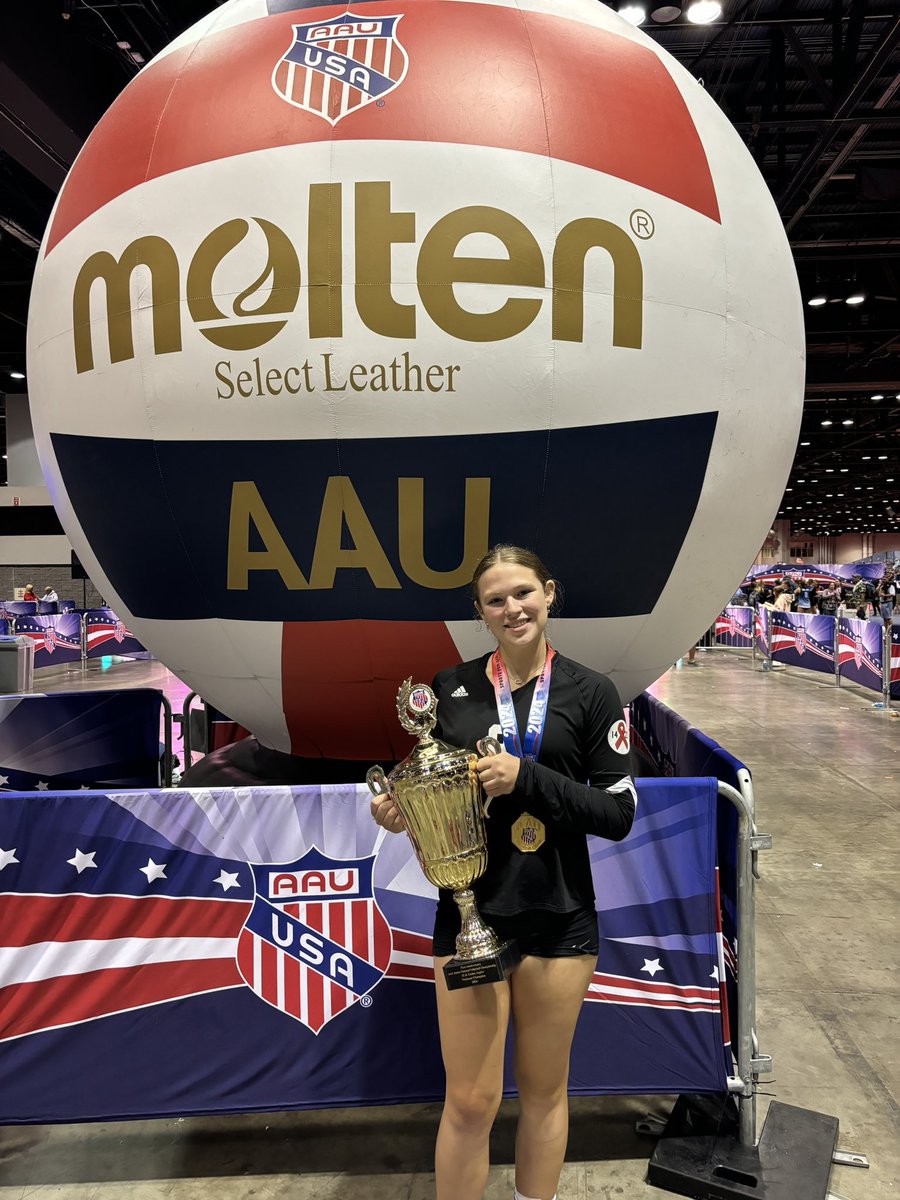 Meyzeek Athletics (@meyzeeka) on Twitter photo Congratulations to former <a href="/MeyzeekMiddle/">@MeyzeekMiddle</a>, current <a href="/duPontManual/">duPont Manual HS</a> volleyball player <a href="/KaliDearborn27/">Kali Dearborn</a>, and her <a href="/KIVAVB/">KIVA</a> teammates. They are National Champions in their division at the AAU Girls Junior National Championships! <a href="/ManualAthletics/">Manual Athletics</a> <a href="/ManualVolley/">Manual Volleyball</a> Congratulations to former <a href="/MeyzeekMiddle/">@MeyzeekMiddle</a>, current <a href="/duPontManual/">duPont Manual HS</a> volleyball player <a href="/KaliDearborn27/">Kali Dearborn</a>, and her <a href="/KIVAVB/">KIVA</a> teammates. They are National Champions in their division at the AAU Girls Junior National Championships! <a href="/ManualAthletics/">Manual Athletics</a> <a href="/ManualVolley/">Manual Volleyball</a>