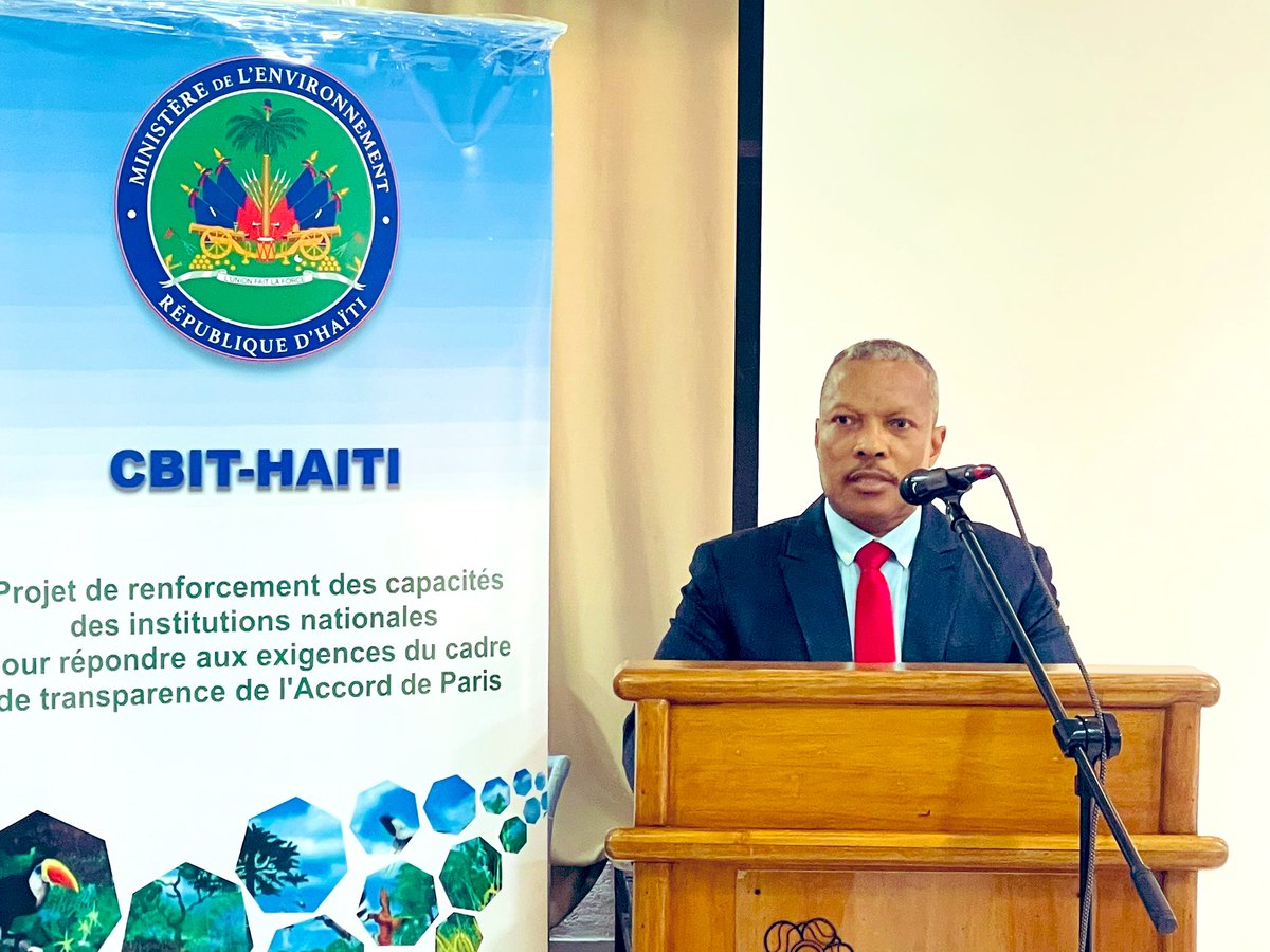 EnvironnementHT's tweet image. Lancement officiel ce 1er juillet 2024 à l’hôtel Montana par Ing. Astrel JOSEPH, DG du Ministère de l’Environnement, d’une session de formation de 4 jours pour renforcer les capacités des experts sur les mesures d'adaptation et d'atténuation dans la CDN. #Environnement #CDN #CBIT