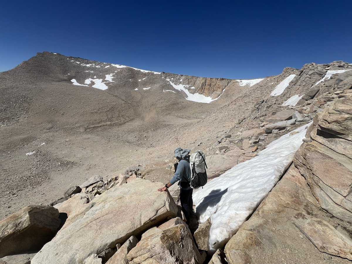 astrogerly's tweet photo. Welcome to the ‘zen zone’ was the theme of the weekend. A few photos for now… #findyourpark #rangeoflight #seki #optoutside #highsierra #lifeisbestabove10k #zpacks https://t.co/1vkXnxrQ3Q