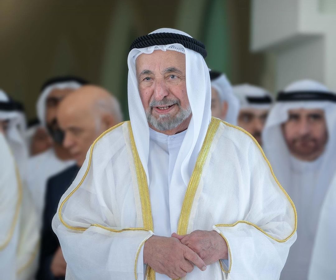 ٢ يوليو | ميلاد الشارقة 🤍
85 عاماً من العطاء

دمت لنا حاكماً عادلاً ودامت الشارقةِ بعزك
دمت لنا اباً كريماً ودمنا بارينَ لسموك
دمت لنا كل عاماً ونحن اشدُ حظاً بك

اللهم أطل بعمر والدنا الشيخ الدكتور سلطان بن محمد القاسمي 🤍