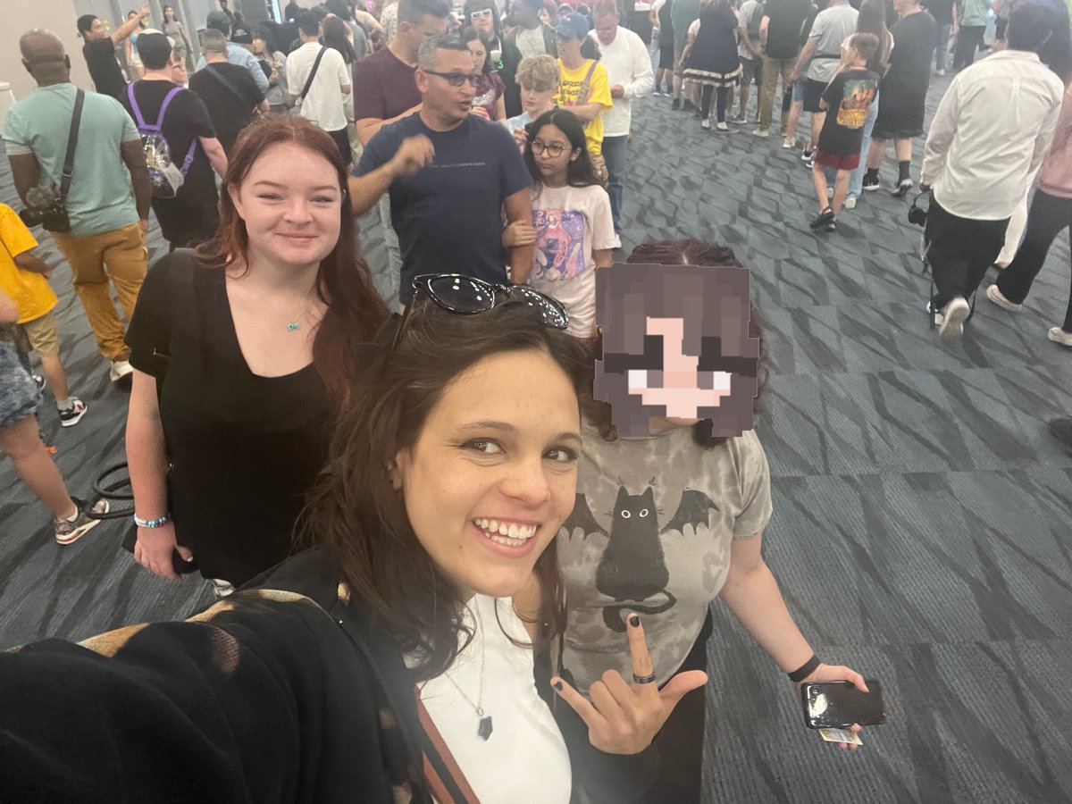 LydRay18's tweet image. Guys vidcon was kinda epic I suppose 🙄 thank you to everyone who made it so much fun :) yall the best or whatever. &amp;lt;3 #VidConAN24