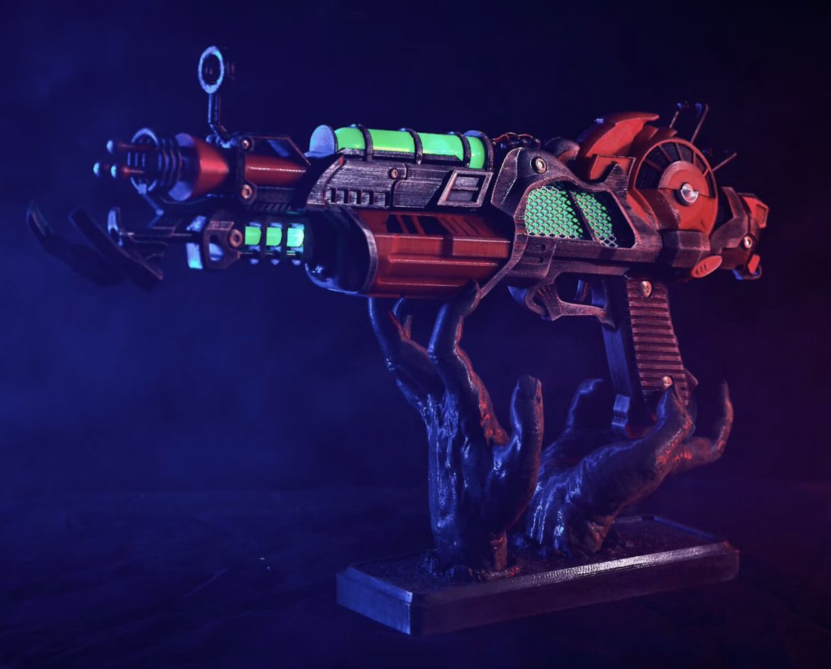 greencadecom's tweet photo. Attention all gamers! We're giving away the iconic Ray Gun Mark 2 LED, straight from the game's heart-pounding Zombies mode! Unleash your inner gamer with a chance to win a mind-blowing handcrafted prop!

This precise In-game prop could be yours!

TO ENTER THE GIVEAWAY:
✅Follow @greencadecom
✅Retweet this post to spread the word.

🏆 Winner will be randomly selected on July 15th.

Participation is open worldwide, so don’t miss the chance

#CallofDuty