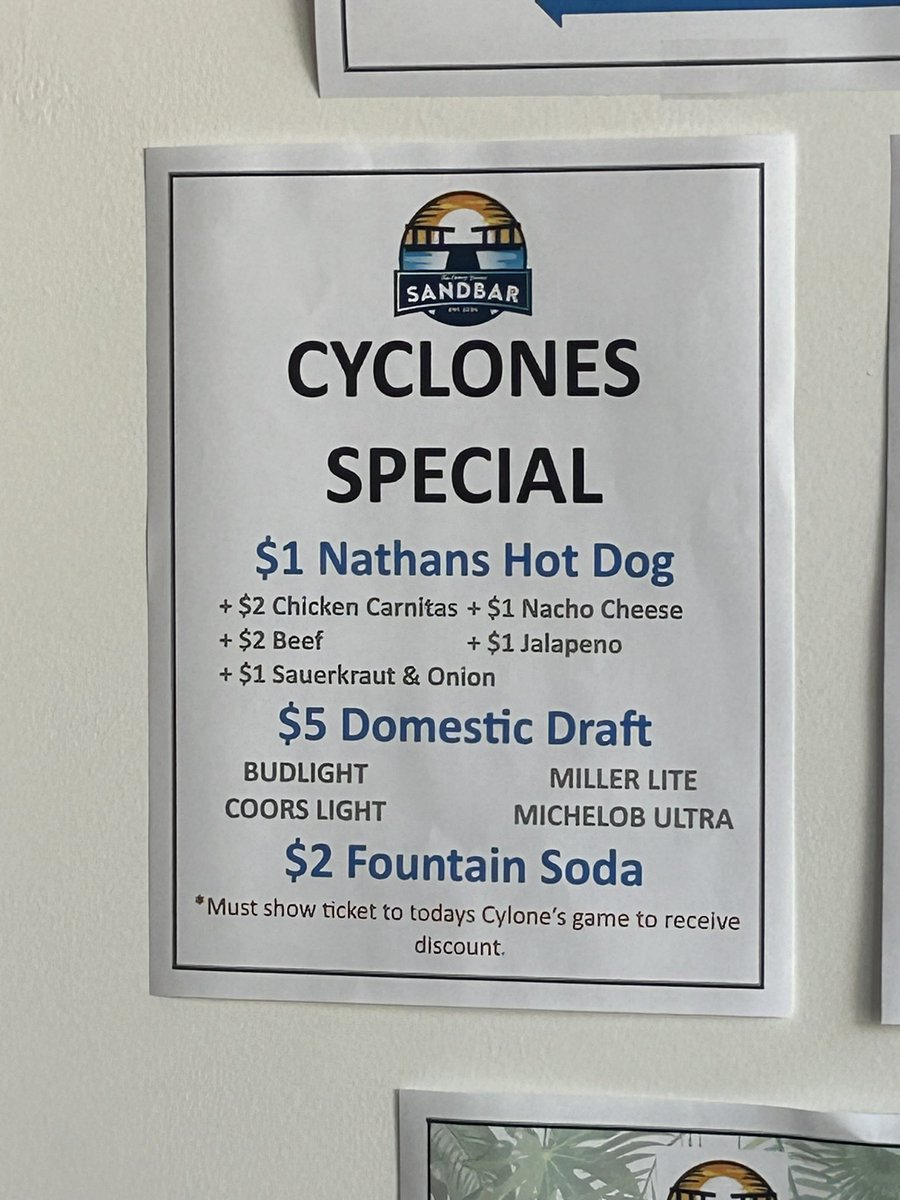 davidspeltier's tweet photo. Beautiful night for Baseball at the Beach. Kudos to the BK Cyclones for doing an Inflation Special. $5 seats, free parking and cheap eats before the game. Yes, I splurged and got toppings! https://t.co/sLOCsqEsou