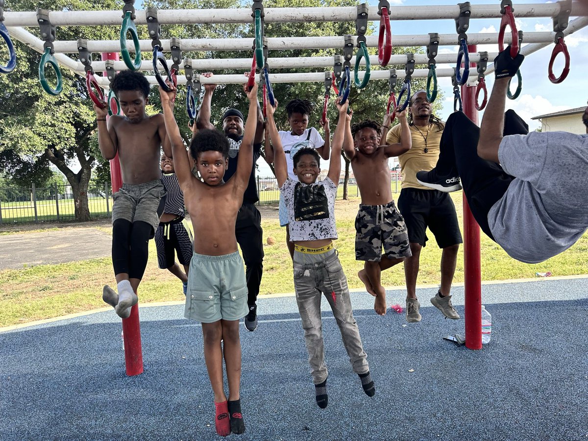 Community Movement Builders tweet media