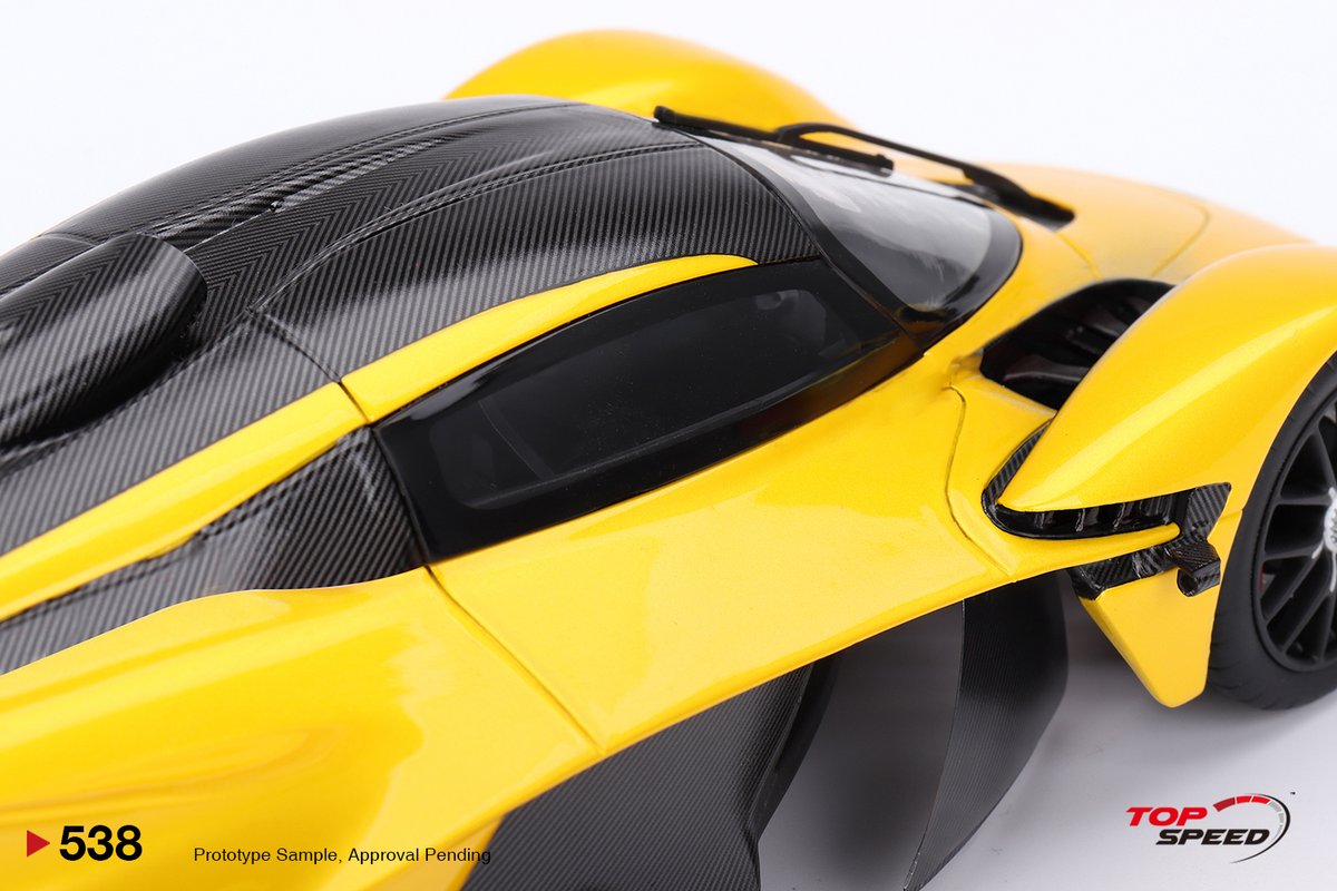 TopSpeed_Model's tweet image. [ TopSpeed 1/18 Resin Model ] 
Aston Martin Valkyrie 
Cosmopolitan Yellow
💛 TS0538
bit.ly/TS0538

#TSMModel #TSMModels #TopSpeedModel #topspeedmodels