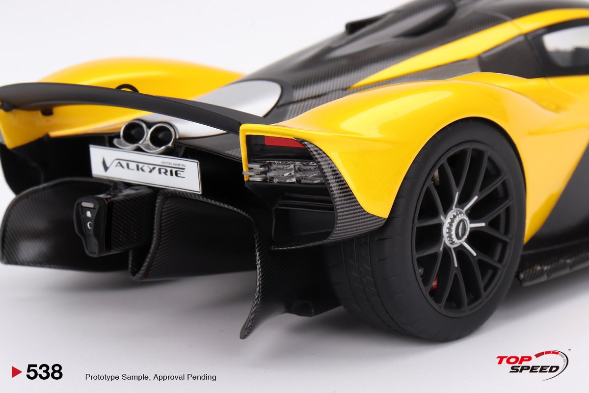 TopSpeed_Model's tweet image. [ TopSpeed 1/18 Resin Model ] 
Aston Martin Valkyrie 
Cosmopolitan Yellow
💛 TS0538
bit.ly/TS0538

#TSMModel #TSMModels #TopSpeedModel #topspeedmodels