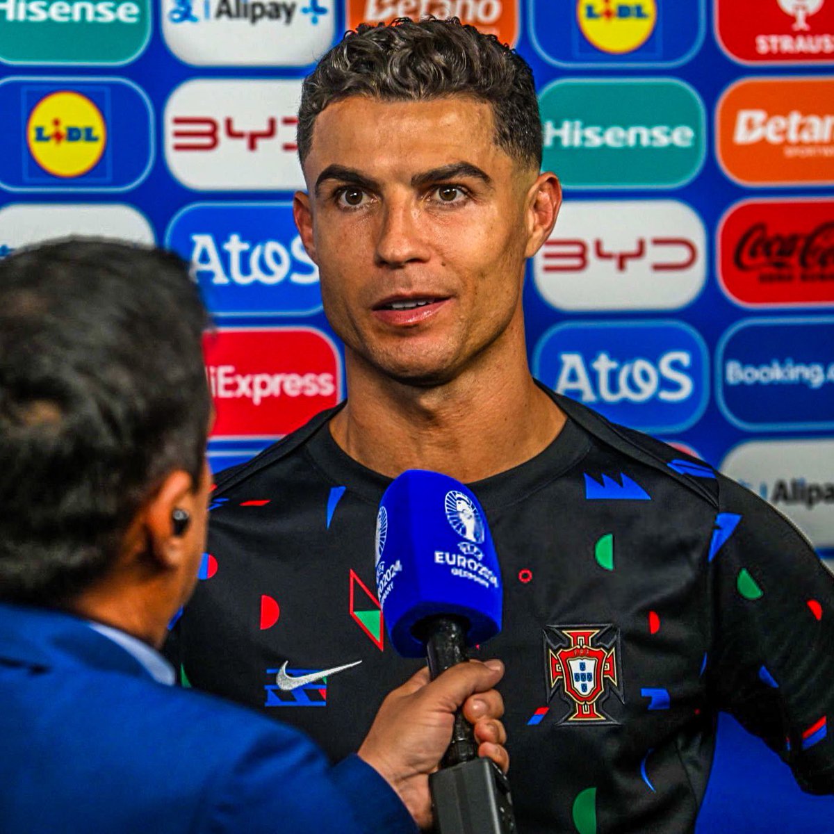 eurofootcom's tweet photo. 🚨🇵🇹 Cristiano Ronaldo: "Without a doubt, it's my last EURO's." (@CabineSport) https://t.co/sAT7I2vmBi